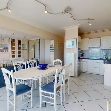 Apartman Le Montecristo Face A La