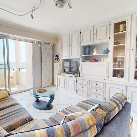 Apartman Le Montecristo Face A La