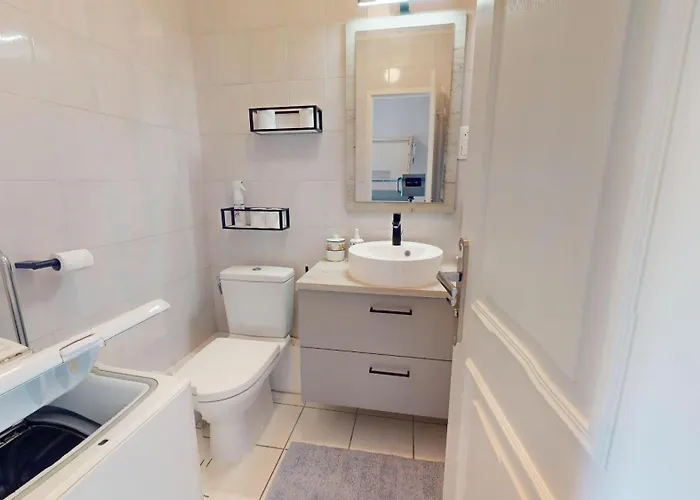 Le Montecristo Face A La Apartamento *